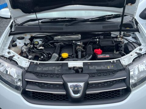 Dacia Sandero Stepway 1.5 dCi Laureate Euro 5 5dr 34
