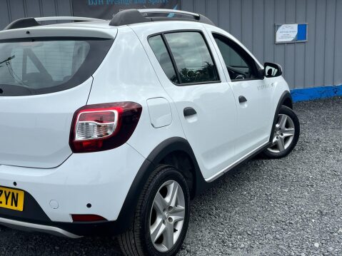 Dacia Sandero Stepway 1.5 dCi Laureate Euro 5 5dr 26