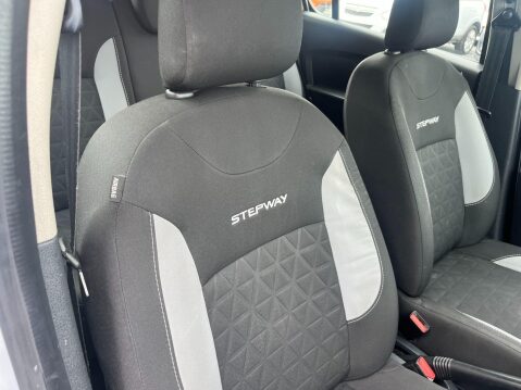 Dacia Sandero Stepway 1.5 dCi Laureate Euro 5 5dr 28
