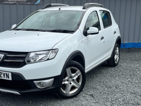 Dacia Sandero Stepway 1.5 dCi Laureate Euro 5 5dr 23
