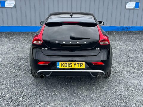 Volvo V40 2.0 T2 R-Design Euro 6 (s/s) 5dr 38
