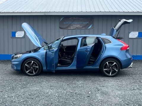 Volvo V40 2.0 D2 R-Design Euro 6 (s/s) 5dr 3