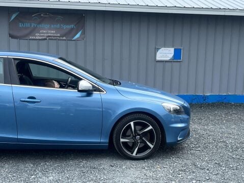 Volvo V40 2.0 D2 R-Design Euro 6 (s/s) 5dr 23