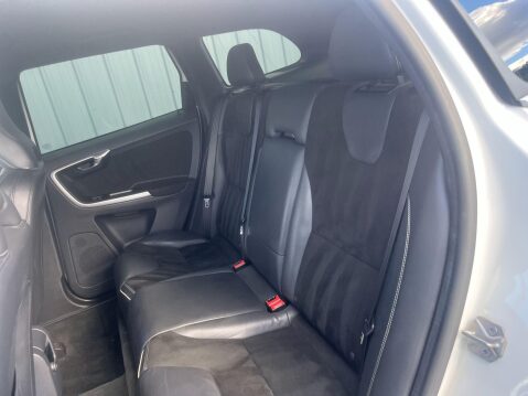 Volvo XC60 2.0 D4 R-Design Euro 6 (s/s) 5dr 32