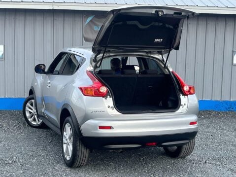 Nissan Juke 1.6 Acenta Premium Euro 5 (s/s) 5dr 43