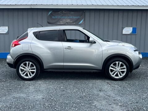 Nissan Juke 1.6 Acenta Premium Euro 5 (s/s) 5dr 21