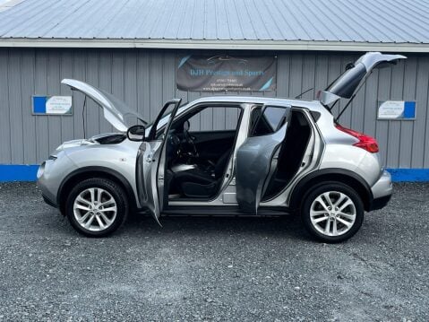 Nissan Juke 1.6 Acenta Premium Euro 5 (s/s) 5dr 3