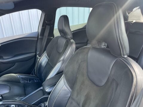 Volvo V40 2.0 D2 R-Design Nav Euro 6 (s/s) 5dr 30