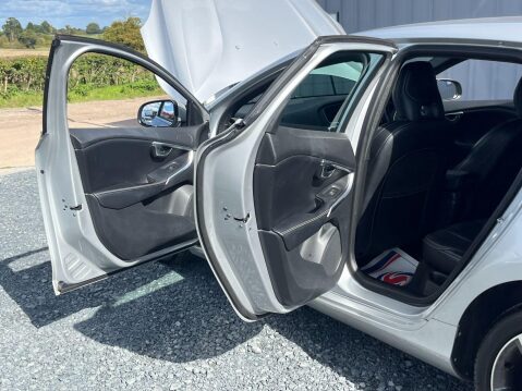 Volvo V40 2.0 D2 R-Design Nav Euro 6 (s/s) 5dr 16