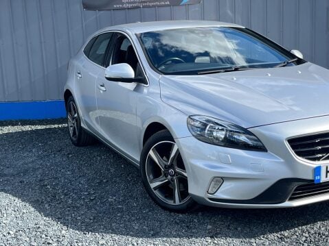 Volvo V40 2.0 D2 R-Design Nav Euro 6 (s/s) 5dr 25