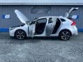 Volvo V40 2.0 D2 R-Design Nav Euro 6 (s/s) 5dr 3