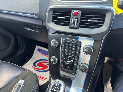 Volvo V40 2.0 D2 R-Design Nav Euro 6 (s/s) 5dr 43