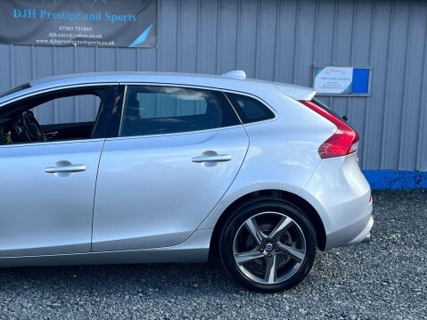 Volvo V40 2.0 D2 R-Design Nav Euro 6 (s/s) 5dr 20