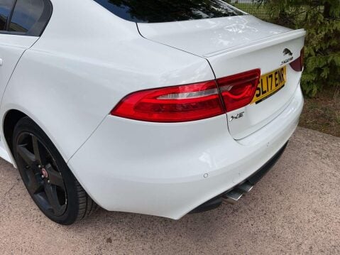 Jaguar XE 2.0d R-Sport Auto Euro 6 (s/s) 4dr 7