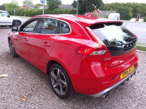 Volvo V40 2.0 D2 R-Design Euro 6 (s/s) 5dr 9