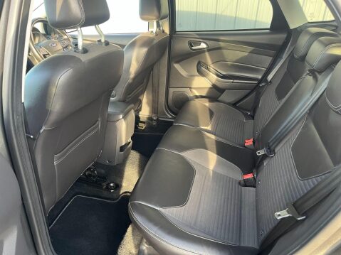 Ford Focus 1.5 TDCi Titanium X Euro 6 (s/s) 5dr 29