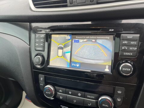 Nissan Qashqai 1.5 dCi Tekna 2WD Euro 5 (s/s) 5dr 33