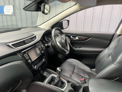 Nissan Qashqai 1.5 dCi Tekna 2WD Euro 5 (s/s) 5dr 6