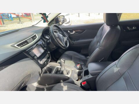 Nissan Qashqai 1.5 dCi Tekna 2WD Euro 5 (s/s) 5dr 7