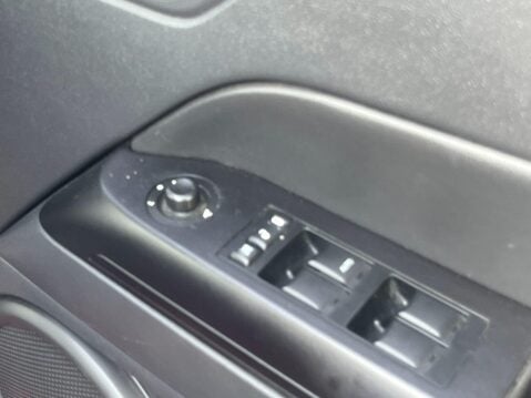 Jeep Patriot 2.0 CRD Sport 4x4 5dr 33