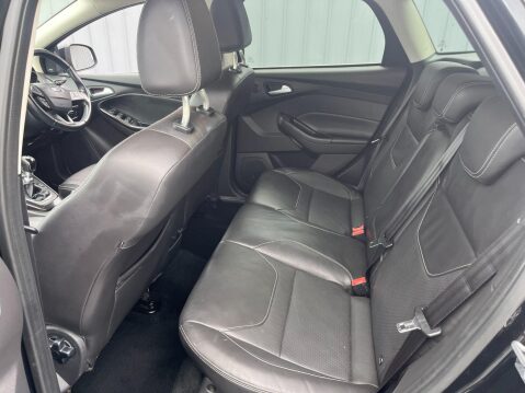 Ford Focus 1.5 TDCi Titanium X Euro 6 (s/s) 5dr 28