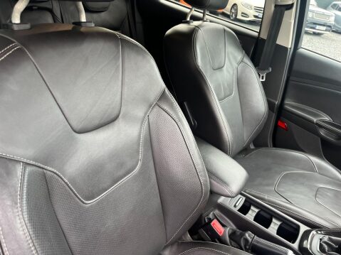 Ford Focus 1.5 TDCi Titanium X Euro 6 (s/s) 5dr 37