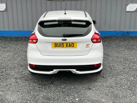 Ford Focus 2.0T EcoBoost ST-3 Euro 6 (s/s) 5dr 52