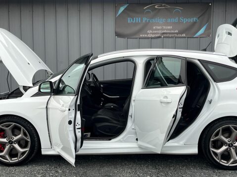 Ford Focus 2.0T EcoBoost ST-3 Euro 6 (s/s) 5dr 15