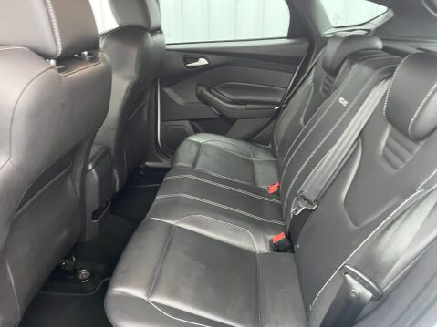 Ford Focus 2.0T EcoBoost ST-3 Euro 6 (s/s) 5dr 41