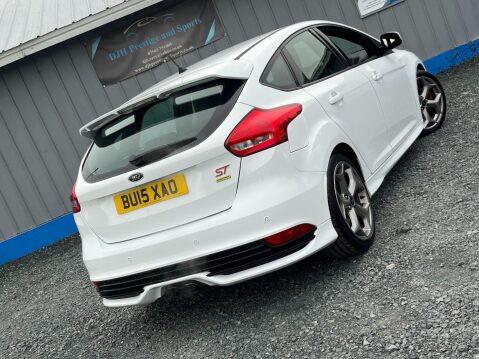 Ford Focus 2.0T EcoBoost ST-3 Euro 6 (s/s) 5dr 49