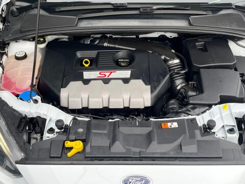 Ford Focus 2.0T EcoBoost ST-3 Euro 6 (s/s) 5dr 62