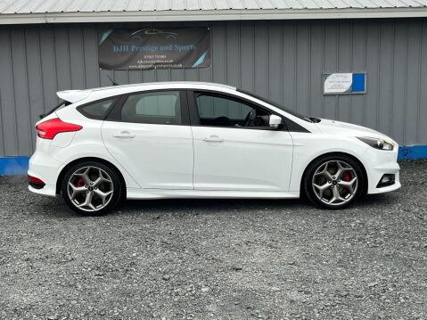 Ford Focus 2.0T EcoBoost ST-3 Euro 6 (s/s) 5dr 21