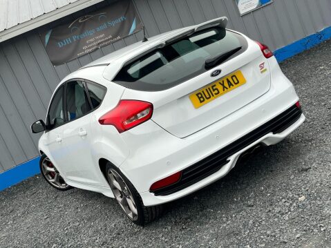 Ford Focus 2.0T EcoBoost ST-3 Euro 6 (s/s) 5dr 58