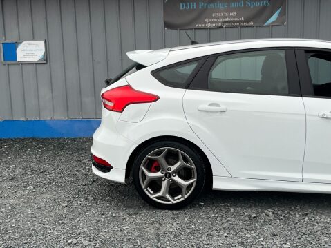 Ford Focus 2.0T EcoBoost ST-3 Euro 6 (s/s) 5dr 22