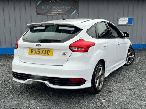 Ford Focus 2.0T EcoBoost ST-3 Euro 6 (s/s) 5dr 10