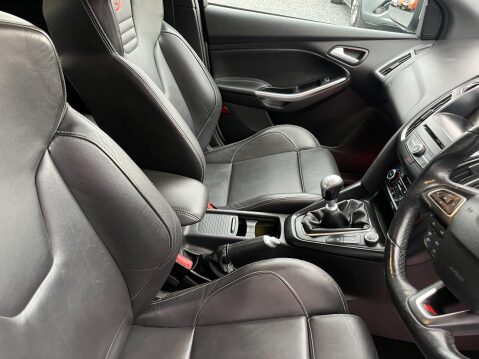 Ford Focus 2.0T EcoBoost ST-3 Euro 6 (s/s) 5dr 34