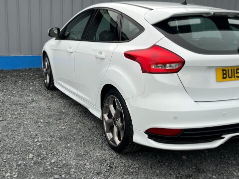 Ford Focus 2.0T EcoBoost ST-3 Euro 6 (s/s) 5dr 70