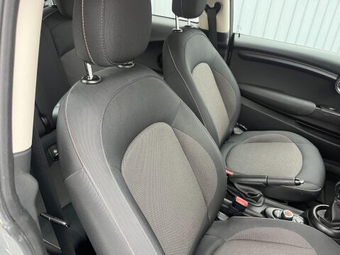 Mini Hatch 1.5 Cooper Euro 6 (s/s) 3dr 6