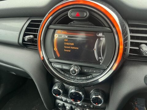 Mini Hatch 1.5 Cooper Euro 6 (s/s) 3dr 5