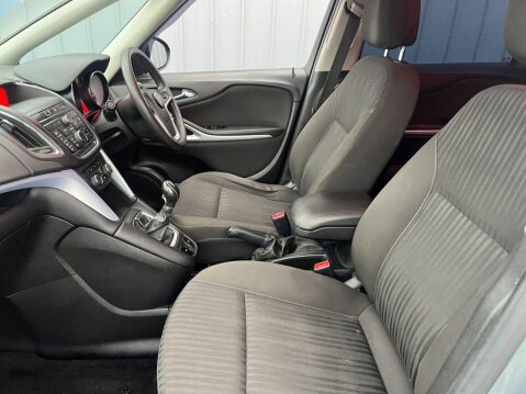 Vauxhall Zafira 2.0 CDTi Exclusiv Euro 5 5dr 23
