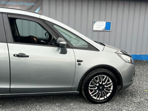 Vauxhall Zafira 2.0 CDTi Exclusiv Euro 5 5dr 18