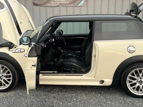 Mini Hatch 1.6 Cooper S Euro 5 (s/s) 3dr 14