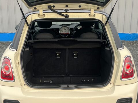 Mini Hatch 1.6 Cooper S Euro 5 (s/s) 3dr 53