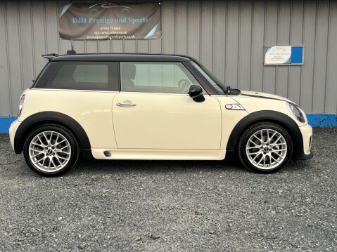 Mini Hatch 1.6 Cooper S Euro 5 (s/s) 3dr 21