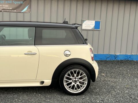 Mini Hatch 1.6 Cooper S Euro 5 (s/s) 3dr 19