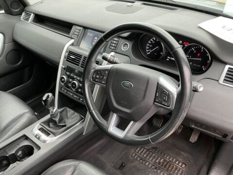 Land Rover Discovery Sport 2.0 TD4 SE Tech 4WD Euro 6 (s/s) 5dr 9