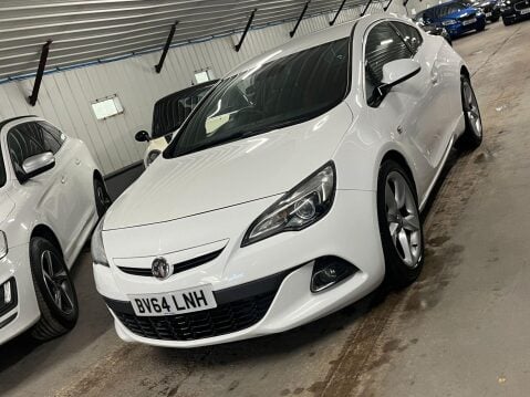 Vauxhall Astra GTC 2.0 CDTi BiTurbo Euro 5 (s/s) 3dr 14