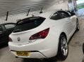 Vauxhall Astra GTC 2.0 CDTi BiTurbo Euro 5 (s/s) 3dr 28