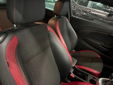 Vauxhall Astra GTC 2.0 CDTi BiTurbo Euro 5 (s/s) 3dr 19
