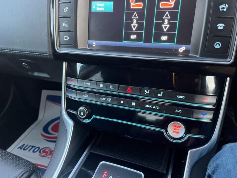 Jaguar XE 2.0d Portfolio Auto Euro 6 (s/s) 4dr 41